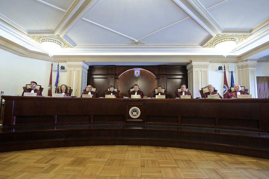 Prima şedinţă publică a plenului Curţii Constituţionale a României în noua componenţă are loc astăzi