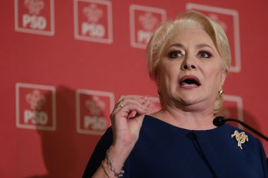 UPDATE - Dăncilă: PSD îl propune pe Ioan Mircea Paşcu comisar interimar pentru Dezvoltare regională în locul Corinei Creţu/ Postul de vicepremier deţinut de Viorel Ştefan va fi preluat de Teodorovici - VIDEO