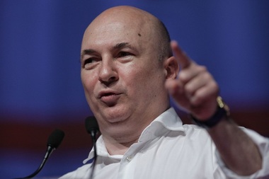 Codrin Ştefănescu: Actuala conducere a partidului are o sarcină foarte grea - trebuie să ne împace pe noi toţi