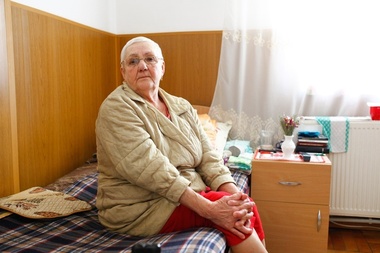 Proiect al parlamentarilor PSD: Copiii majori sunt obligaţi să le plătească pensie de întreţinere părinţilor care necesită sprijin material