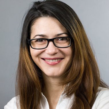 Senator USR: Doamna Weber a depus jurământul acum o săptămână; are pe masă cel puţin două cereri să sesizeze Curtea Constituţională cu privire la Codul Administrativ, dar dinspre Avocatul Poporului nu aud decât o linişte asurzitoare

