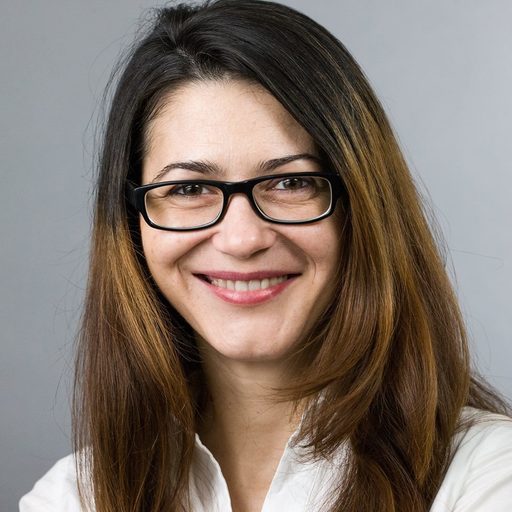 Senator USR: Doamna Weber a depus jurământul acum o săptămână; are pe masă cel puţin două cereri să sesizeze Curtea Constituţională cu privire la Codul Administrativ, dar dinspre Avocatul Poporului nu aud decât o linişte asurzitoare

