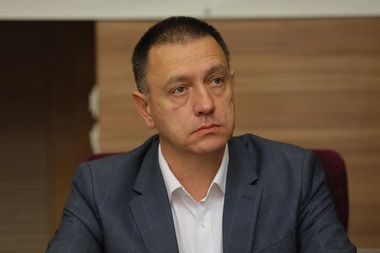 Fifor spune că se doreşte trecerea Serviciului 112 de la STS la MAI. În urmă cu câteva zile, ministrul Apărării propunea trecerea 112 sub coordonarea MApN