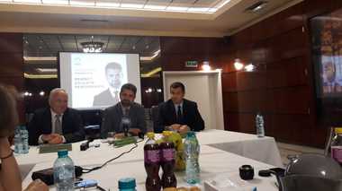 Paleologu: Sunt mândru că preşedintele meu e cel mai înalt în pozele de grup, dar regret că nu se implică. Eu nu voi fi un preşedinte înalt