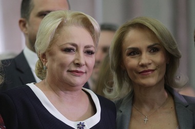 Viorica Dăncilă şi-a înregistrat candidatura la BEC: Am convingerea că românii îşi doresc un preşedinte care să iubească România şi care să-i iubească pe români