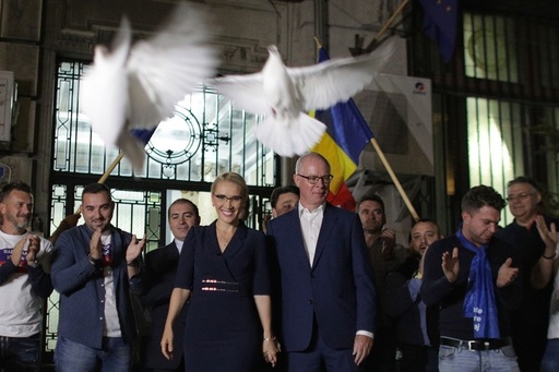 Ramona Ioana Bruynseels, candidatul Partidului Puterii Umaniste, şi-a depus candidatura la Preşedinţie: Sunt sondaje în care Iohannis nu este departe de scorul de 50%/ Viorica Dăncilă este un om bun - FOTO