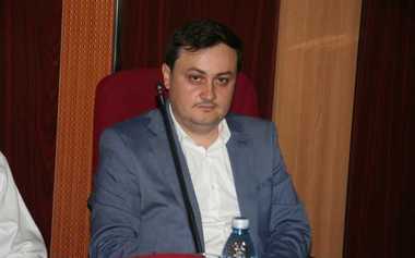 Vrancea: Un consilier judeţean PNL spune că a fost ameninţat de şeful CJ, Marian Oprişan: "Dacă vrei să mă ocup serios de tine, mă ocup"