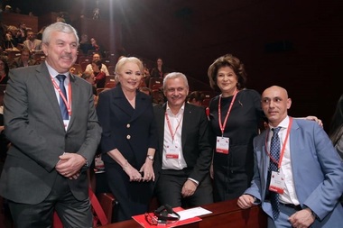 Dăncilă: Am avut o discuţie cu preşedintele CE despre propunerile de comisar pe care urmează să le facem. Dan Nica rămâne propunere, este o persoană respectată.  Propunem şi o femeie, Gabriela Ciot/ Reacţia lui Nica - VIDEO