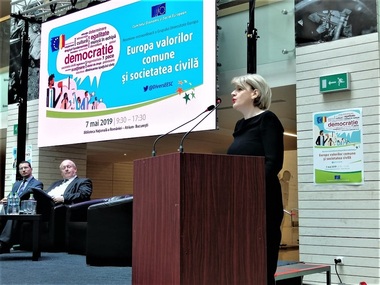 PressOne: Comisarul european de rezervă Gabriela Ciot şi fostul Negociator-şef cu UE Vasile Puşcaş au plagiat într-un articol publicat în 2012