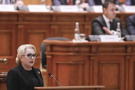 Dăncilă: Credeam că veţi vorbi despre viziunea dumneavoastră, despre echipa cu care veţi guverna. Cred cu tărie că, atunci când pierdeţi dumneavoastră, câştigă ţara