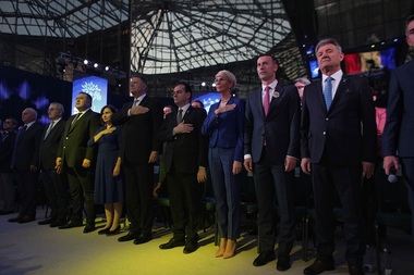 Ludovic Orban, atac dur la clasa politică: Marea majoritate a politicienilor au promis marea cu sarea şi când au ajuns la putere auoferit praful de pe tobă, s-au afirmat printr-un discurs public mincinos, fără niciun pic de onestitate - FOTO
