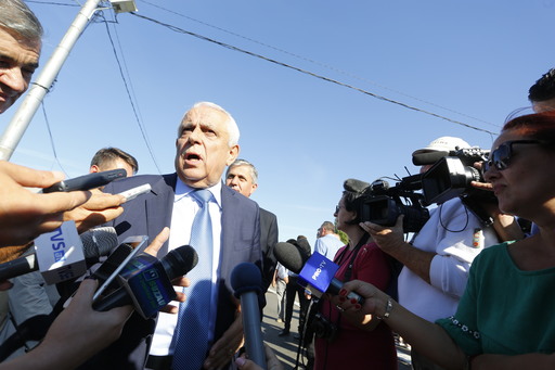 Daea a primit, de ziua lui, un tort în formă de oaie, la Arad
