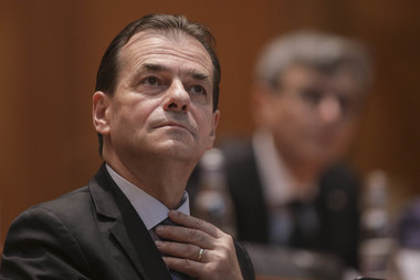 Ludovic Orban participă la preluarea funcţiilor de către noii miniştri de la Finanţe, Economie, Transporturi şi Agricultură