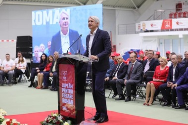 Teodorovici: Lucrul bine făcut al lui Iohannis este de-a dreptul stricat şi abandonat/ Românii au nevoie de siguranţă, unitate şi speranţă, nu de panică şi ameninţări cu dezastre sociale