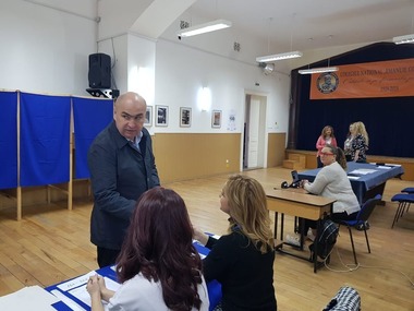 Alegeri prezidenţiale 2019 – Ilie Bolojan: Am votat pentru un preşedinte care asigură direcţia pro-europeană a României
