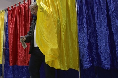 UPDATE - Alegeri prezidenţiale 2019 - Klaus Iohannis - 36,91%, Viorica Dăncilă - 23,45%, Dan Barna - 14,19%, Mircea Diaconu - 9,17%/  / În Bucureşti, Klaus Iohannis are 31,77% din voturi, iar Barna se situează pe locul al doilea