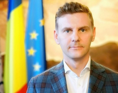 Guvernul vrea să abroge HG prin care fostul purtător de cuvânt al Cabinetului Dăncilă Nelu Barbu a fost numit consul la Shanghai. Pe ordinea de zi se mai află schimbări de prefecţi şi OUG privind protecţia socială în cazul disponibilizărilor din minerit