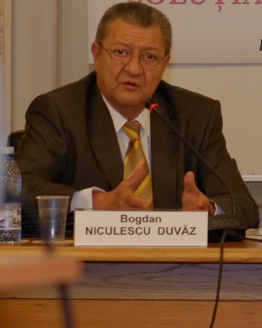 UPDATE - Fostul ministru Bogdan Niculescu Duvăz a murit la vârsta de 70 de ani/Fifor: PSD a pierdut un om de nădejde / Agathon: Un vechi şi bun prieten ne-a părăsit / Paşcu: Un politician serios şi discret