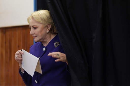 Alegeri prezidenţiale 2019 - Dăncilă: Am votat pentru o Românie care să meargă înainte, nu înapoi, spre vremuri în care nu aveam drepturi, nu aveam libertăţi