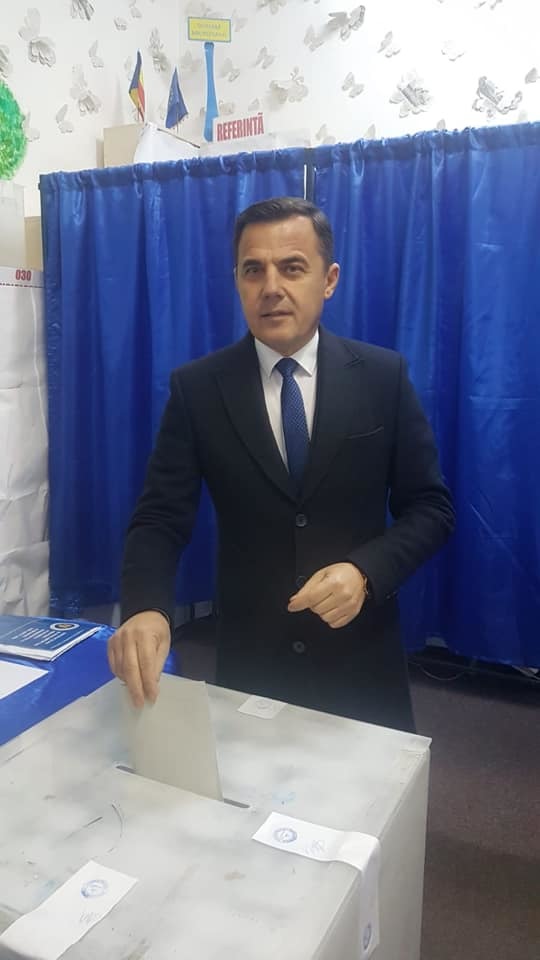 Alegeri prezidenţiale 2019 – Ministrul Ion Ştefan: Am votat pentru ca România să aibă o victorie în faţa caracatiţei