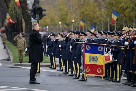 Iohannis: La mulţi ani, România! La mulţi ani, dragi români, oriunde vă aflaţi - FOTO