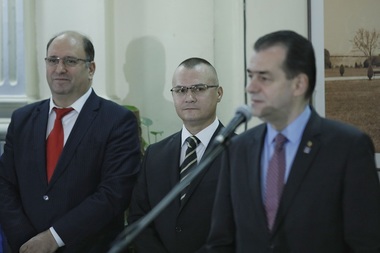 Orban, la instalarea prefectului de Ilfov: Evenimentul are loc dimineaţă pentru că cei aflaţi în serviciul public trebuie să fie la dispoziţia cetăţeanului la orice oră - FOTO