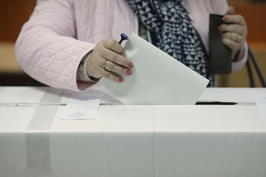 Iohannis: În foarte scurt timp, Guvernul va promova o legislaţie pentru alegerea primarilor în două tururi