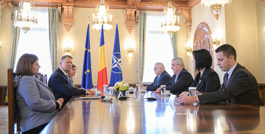 Tăriceanu spune că ALDE nu are propunere de premier, dar are "toată deschiderea de a discuta cu partidele găsirea unei soluţii de agregare a unei majorităţi": Nu suntem în favoarea alegerilor anticipate