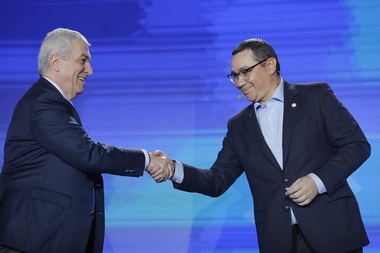 Tăriceanu, la Convenţia Pro România:  Ne apropie lupta împotriva hegemoniei partidelor mari care fac orice ca să ne taie participarea la viaţa politică şi socială - FOTO