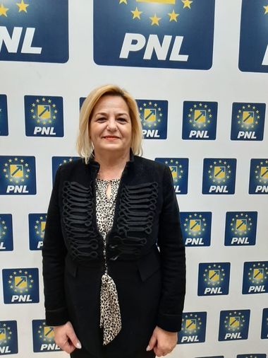 Organizaţia de femei PNL din municipiul Iaşi se opune venirii lui Chirica în partid: Acest mariaj ar fi imoral. Cei care cred în valorile de dreapta se vor simţi trădaţi