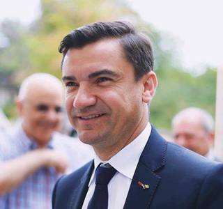 Primarul Iaşiului Mihai Chirica, implicat într-un accident rutier - VIDEO