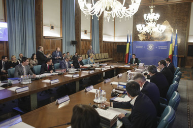 UPDATE - Guvernul Orban a fost votat, obţinând 286 de voturi ”pentru”/ Jurământul va putea fi depus la Cotroceni, Cabinetul Orban având voie să iasă de la izolare