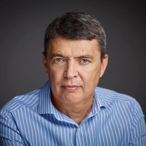 Preşedintele CJ Ilfov, despre incendiul de la Periş: Poliţiştii fac cercetări pentru identificarea persoanei/persoanelor care au dat foc/ Vicepreşedintele CJ Ilfov se deplasează la locul incendiului
