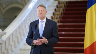 Iohannis:  Voi solicita ministrului de Interne şi premierului să revină asupra acordului MAI - BOR. Staţi acasă! Altfel, după sărbători, vom avea înmormântări - VIDEO