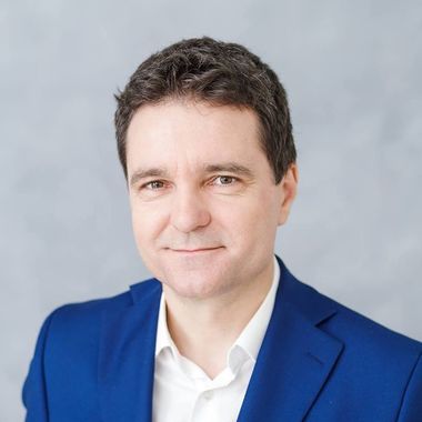 Nicuşor Dan, propuneri pentru protecţia populaţiei şi relansarea economiei – Limitarea accesului în parcuri, menţinerea măsurii de închidere a locurilor de joacă, spălarea străzilor, sprijinirea economiei locale sau organizarea de spectacole drive-in
