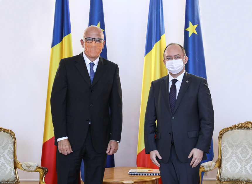 Bogdan Aurescu i-a primit pe ambasadorii Germaniei şi Regatului Unit cu care a discutat despre situaţia generată despre pandemia de coronavirus, relaţiile bilaterale, dar şi situaţia muncitorilor români din cele două state