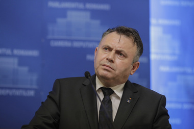 Moţiunea simplă împotriva ministrului Sănătăţii, dezbătută în Camera Deputaţilor