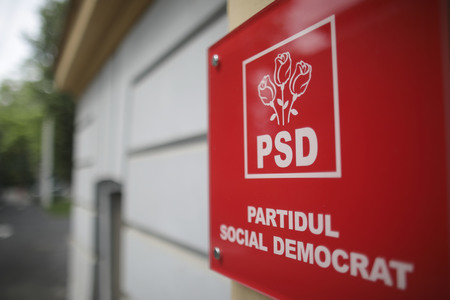 PSD: Orban Cinicul are bani doar pentru tunurile PNL, pentru dublarea alocaţiilor copiilor nu!