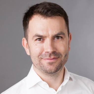 Drulă (USR): PSD şi PNL trebuie să înceteze să se mai joace de-a politica în timp ce mii români îşi plâng morţii