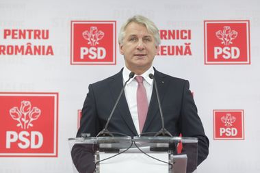 Eugen Teodorovici a înştiinţat Tribunalul Bucureşti şi AEP că actuala conducere a PSD nu este legitimă. Senatorul spune că este în continuare preşedinte executiv al PSD