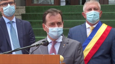 Orban: Aşteptăm ca Parlamentul să voteze în procedură de urgenţă modificarea Legii 55, pentru că e indispensabilă pentru emiterea reglementărilor secundare la deschiderea anului şcolar