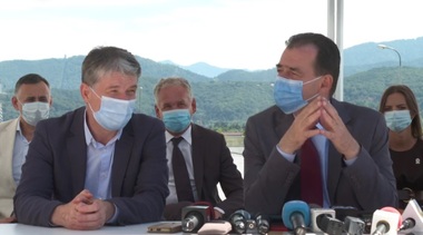 Orban: Nu i-aş spune moţiune de cenzură, i-aş spune poţiunea de cianură cu care PSD vrea să otrăvească iar România