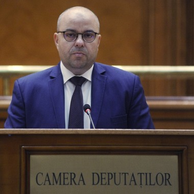 Deputatul Adrian Todor: Lipsa mea de la votul moţiunii are o poveste foarte simplă, pe care preşedintele Marcel Ciolacu o ştie, dar e mai uşor să cadă nişte capete mărunte, decât să-şi asume responsabilitatea eşecului


