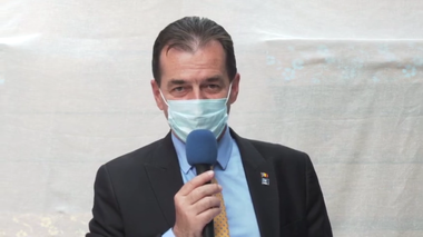 Mesajul premierului Ludovic Orban cu ocazia începerii noului an şcolar: Elevii se întorc în clase pentru a-şi continua pregătirea cu o lecţie în plus pe care trebuie să o înveţe: grija faţă de propria sănătate şi faţă de cei din jur