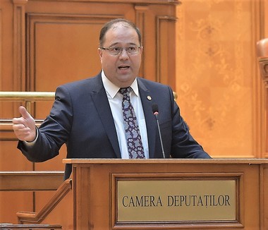 Liderul deputaţilor PMP, după adoptarea rectificării bugetare: Puci demagogic şi populist, periculos pentru economia României/ PSD a dat electoral asaltul asupra Parlamentului, cântând voios ”mă-mprumut la cămătari, ca să dau la lăutari”