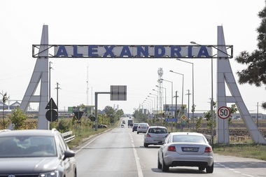 ALEGERI LOCALE 2020 - Teleorman: Printre candidaţii la alegerile locale se numără un inculpat din dosarul Belina, un edil convins că nu poate dispărea corupţia şi actorul care a jucat rolul lui Niculae Moromete

