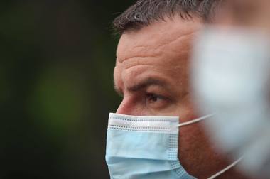 ALEGERI LOCALE 2020 -  Călin Dobra, preşedintele Consiliului Judeţean Timiş, depistat cu COVID - 19 şi aflat în izolare la domiciliu, nu poate vota pentru că nu se deplaseaza urna mobilă la locuinţa sa