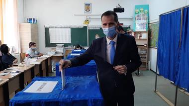 ALEGERI LOCALE 2020 - Senatorul PNL Cătălin Toma, candidat la şefia CJ Vrancea: Am votat pentru ca Vrancea să se dezvolte, ca toţi vrâncenii să aibă o bucurie în următorii 4 ani. Sper într-o viziune