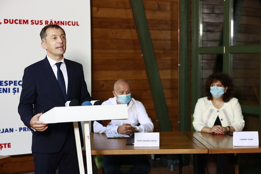 ALEGERI LOCALE 2020 - Primarul din Râmnicu Sărat: Oameni buni, aveţi un singur mod de a opri aceste hoarde de interlopi să pună stăpânire pe oraş! Mai avem timp dacă ne trezim! Dacă nu, oraşul va rămâne la discreţia lor şi ne merităm soarta