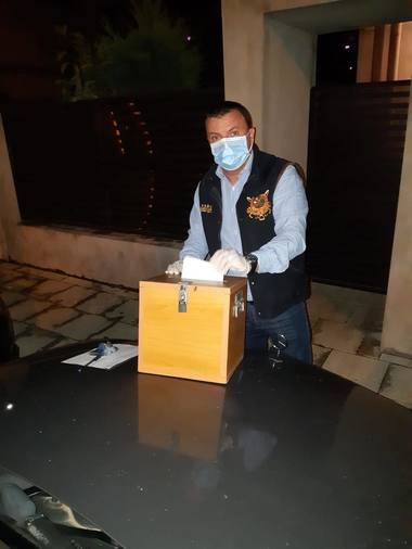 ALEGERI LOCALE 2020 - Preşedintele Consiliului Judeţean Timiş, Călin Dobra, depistat cu COVID -19, a reuşit să voteze înainte de închiderea urnelor